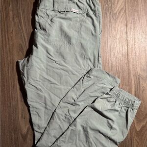 Columbia Women's Light green hiking Joggers